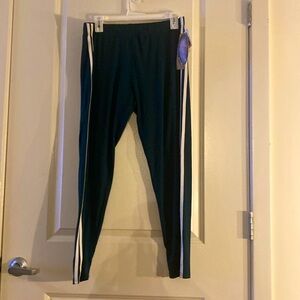 (NWT) Feathers Ultra Lightweight Teal Green Leggings w/ Striped Leg Detail, 2XL